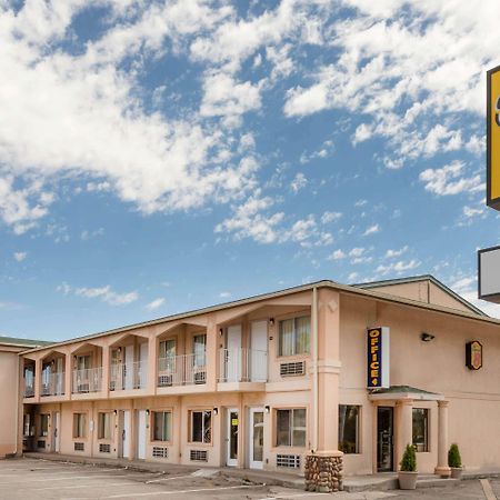 Super 8 By Wyndham Evanston Kültér fotó