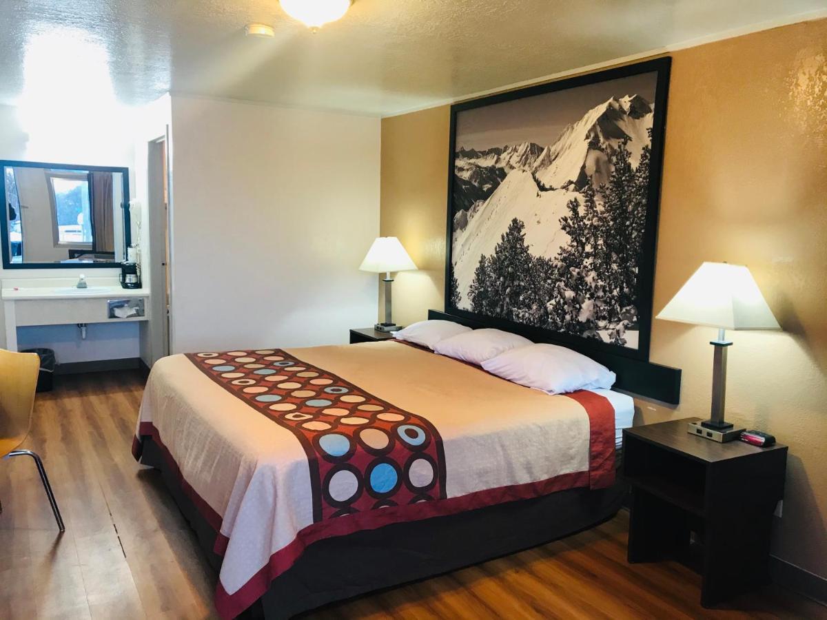 Super 8 By Wyndham Evanston Kültér fotó